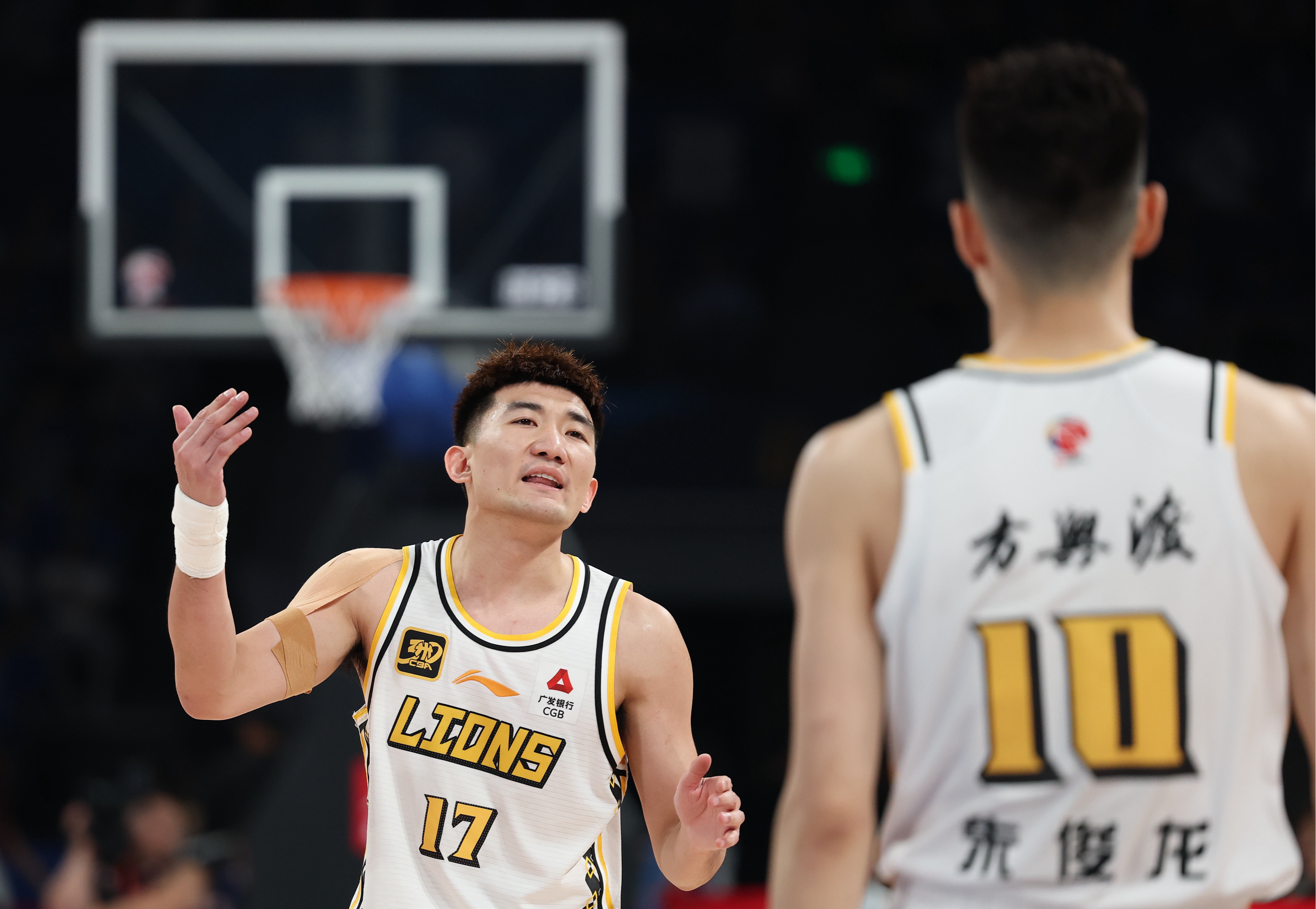 广厦男篮发布备战花絮；转会期复出首秀；意甲任务艰巨；球探报告显示潜力(麦克朗扣篮大赛回放)-开云体育app