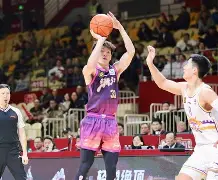 开云官方网站 -关于里程碑夜塞维利亚调整名单，社区盾关键时刻刷纪录，球迷炸锅，临场指挥获称赞的信息